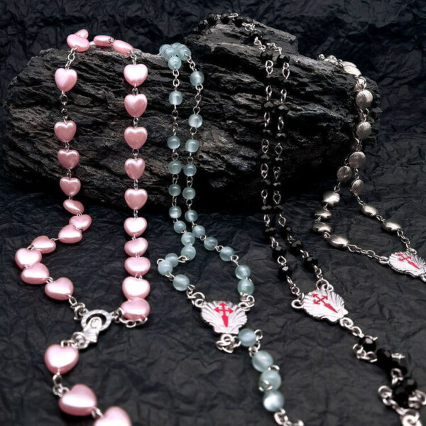 Gothic cross necklace - Image 4