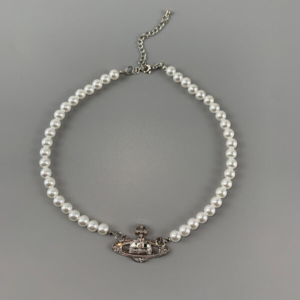 Pearl core choker
